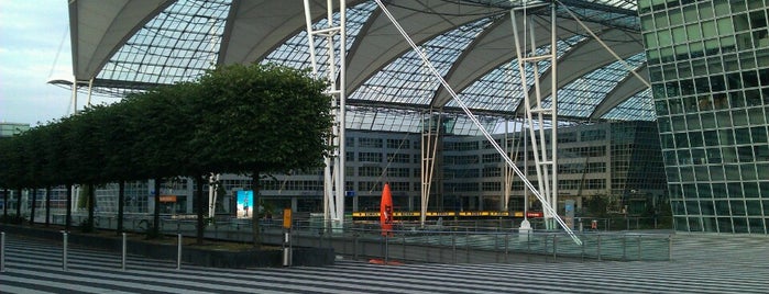 ท่าอากาศยานมิวนิก "ฟรันทซ์ โยเซ็ฟ ชเตราส์" (MUC) is one of Munich is like no other City in Germany.