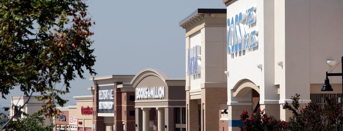 Tulsa Hills Shopping Center is one of Oklahoma road trip.
