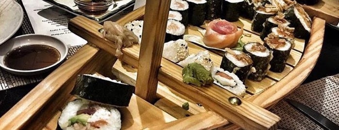 Oishii Sushi is one of Yasmina : понравившиеся места.