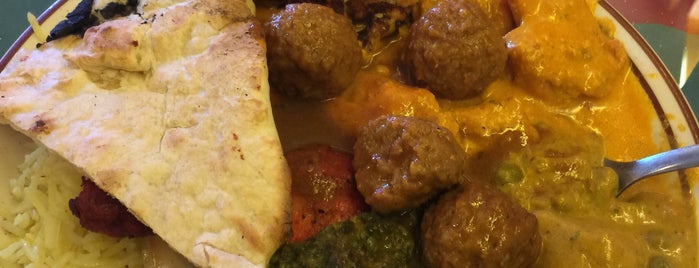 Taste of India is one of Lieux sauvegardés par T.J..