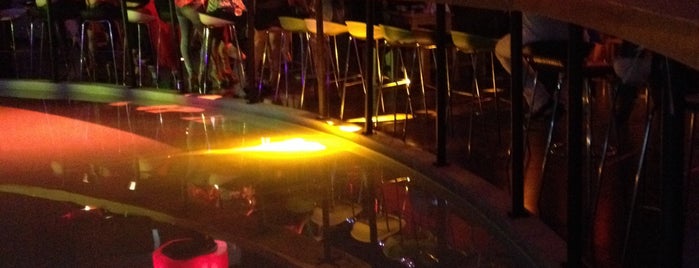 Ukelele Discoteca-Bar is one of Mis Sitios.