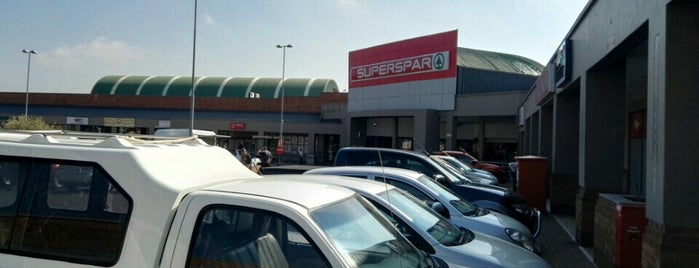 Glen Acres Shopping Centre is one of Shopping Malls/Centres in South Africa.