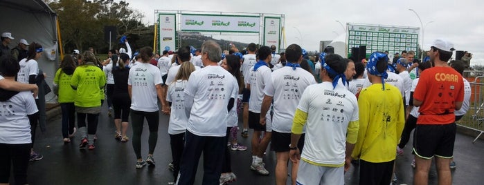 Corrida e Caminhada da Esperança is one of Maratonas.