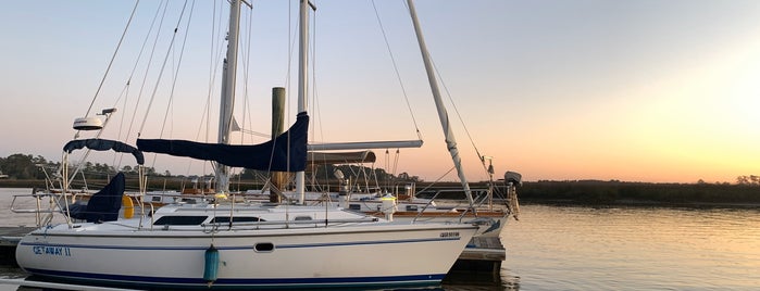 Sail Harbor Marina is one of Member Discounts: South East.