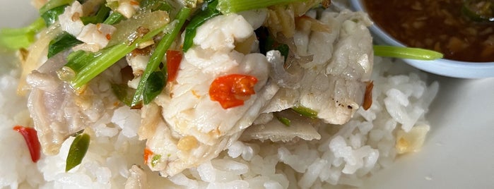 ข้าวหมูย่างปากวน แม่กลอง is one of Favorite Food.