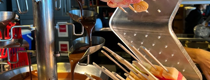 Chocolab is one of Eating Bangkok.