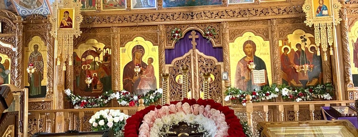 Свято-введенський жіночий монастир is one of Черновцы.