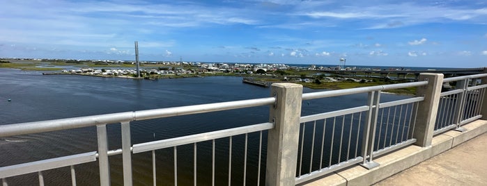 Sear's Landing is one of Topsail.