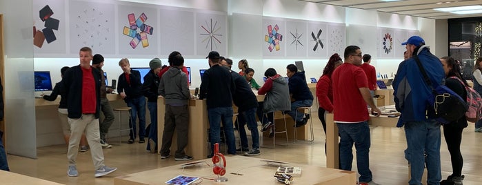 Apple Southpoint is one of Apple Stores (AL-PA).