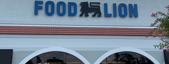 Food Lion Grocery Store is one of Mike’s Liked Places.