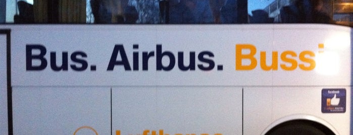 H Lufthansa Airport Bus is one of Locais curtidos por Markus.