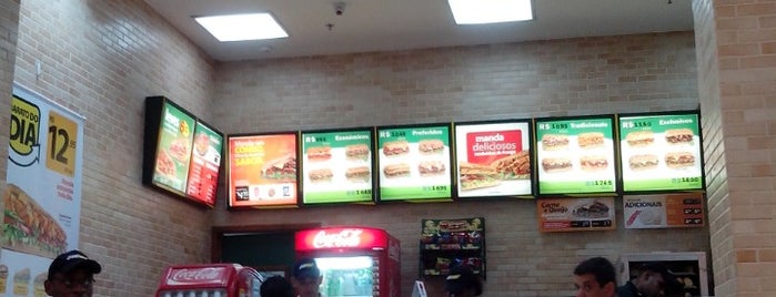 Subway is one of LUGARES QUE CURTO..