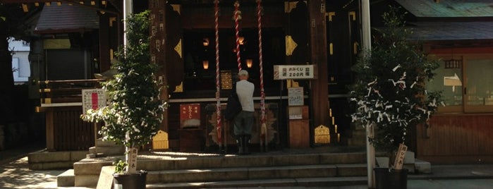 Namiyoke Inari Jinja is one of AREA 築地.