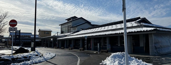 Takatsuki Station is one of mayor.