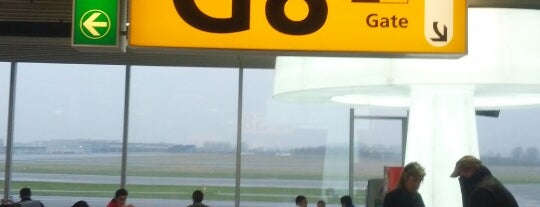 Gate G8 is one of Hendraさんのお気に入りスポット.