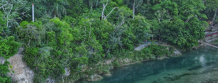 Rio El Chorro de Jamao is one of Hispaniola.