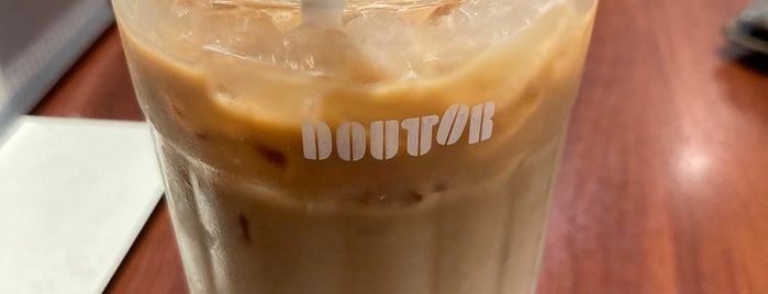 Doutor Coffee Shop is one of カフェ.