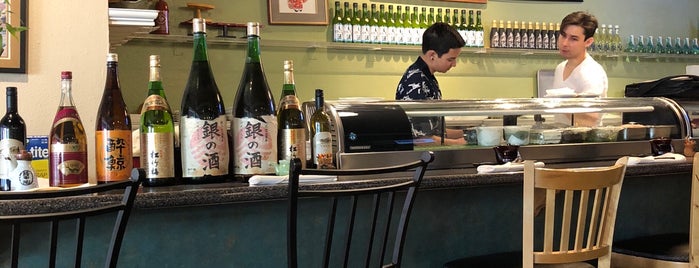 JoJo Restaurant & Sushi Bar is one of Must eats.