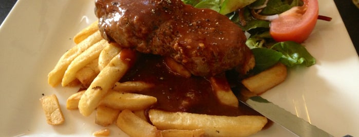 Canteen Cuisine is one of Top 10 favorites places in Albury, Australia.