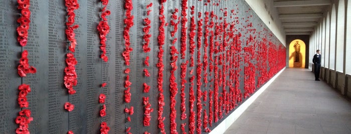 Australian War Memorial is one of Canberra, AU.