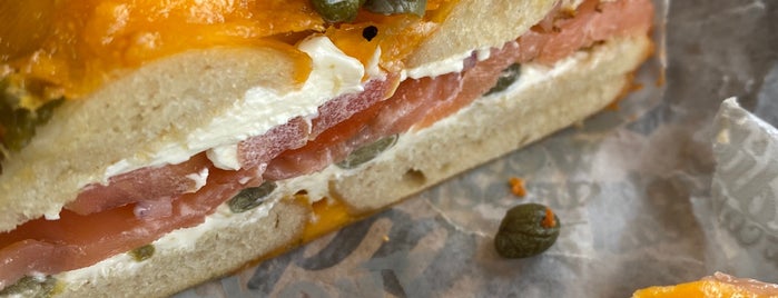 Bruegger's Bagels Bakery is one of Places I Need To Go.
