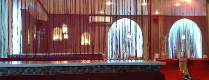 Abu Dhabi Lounge is one of Posti che sono piaciuti a Irina.