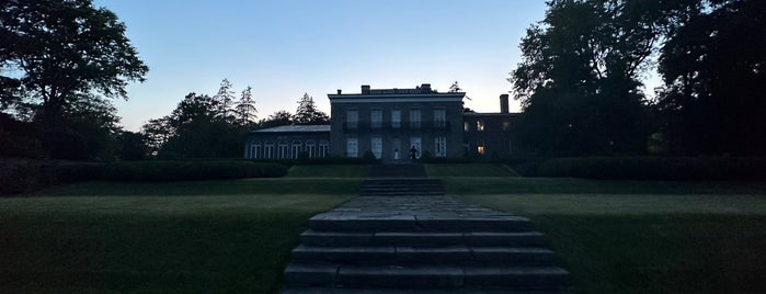 Bartow-Pell Mansion Museum is one of Manhattan.