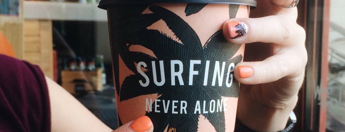 SURF COFFEE is one of สถานที่ที่ Наталия ถูกใจ.