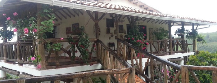 Akawanka Lodge is one of Lugares favoritos de Gianluca.