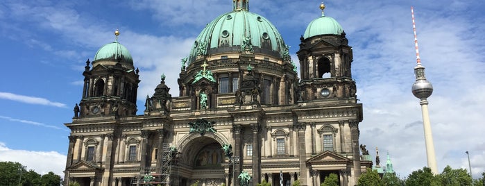 Berlin Katedrali is one of Essential NYU: Berlin.