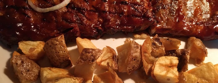 Tony Roma's Ribs, Seafood, & Steaks is one of Los mejores para comer.