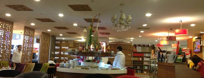 Ada Cafe Family Mall is one of Posti salvati di Batuhan.