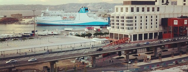Port de Marseille-Fos is one of Марсель.