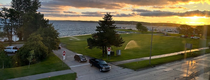 Hotel Indigo Traverse City is one of Traverse City To Do and Faves.