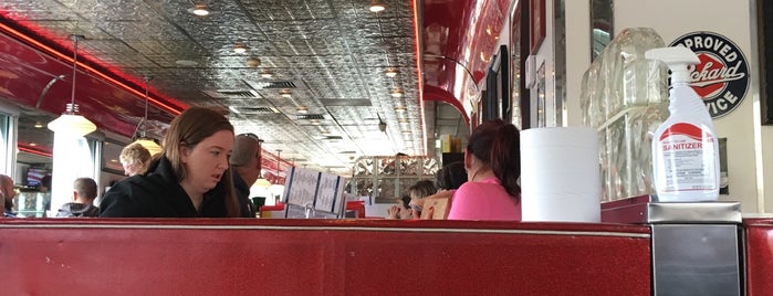 Dave's Diner is one of NE 18.