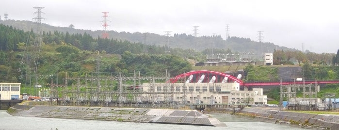 JR東日本 小千谷発電所 is one of 信濃川河岸段丘ウォーク.