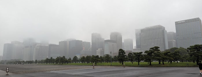 Imperial Palace Loop is one of Tempat yang Disukai Teresa.