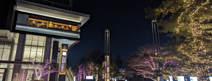 Iidabashi Sakura Terrace is one of Lieux qui ont plu à kzou.