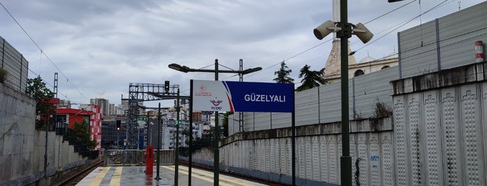 Marmaray Güzelyalı İstasyonu is one of B2 - (Haydarpaşa - Gebze Banliyö Tren Hattı).