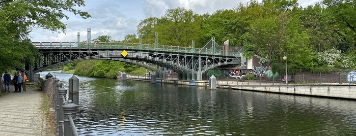 Lichtensteinbrücke is one of Bridges of Berlin.