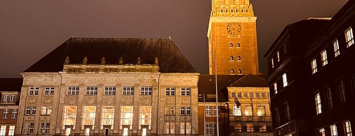 Rathaus is one of Kiel.
