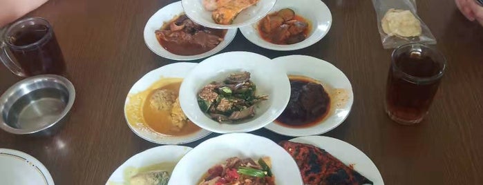 Rumah Makan Sederhana Harapan Indah is one of Food.