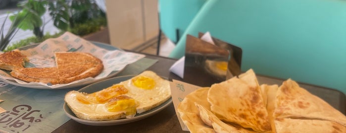 Kaa'k & Cheese is one of Breakfast In Riyadh.