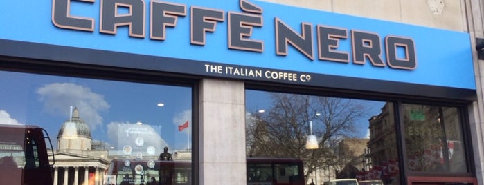 Caffè Nero is one of Lieux qui ont plu à Hamad.