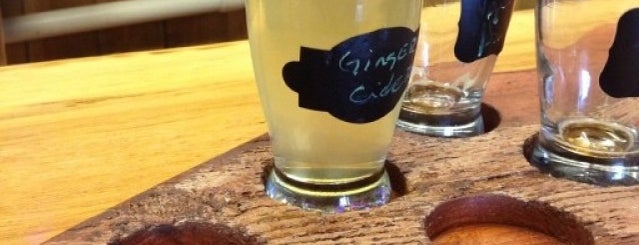 Whiskey Ridge Brewing Co. is one of Lauraさんのお気に入りスポット.
