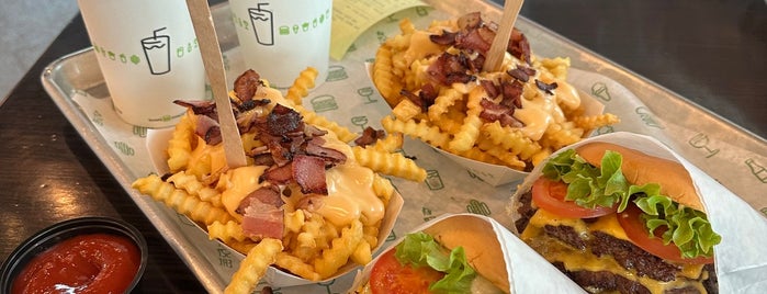 Shake Shack is one of The 15 Best Places for Lemonade in Jeddah.