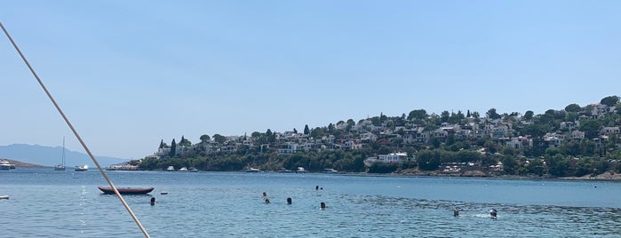 D Plajı is one of สถานที่ที่ Yesim ถูกใจ.