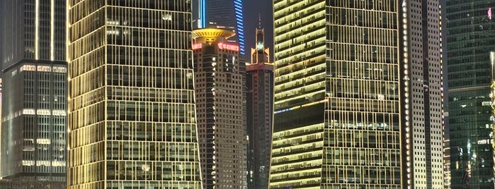 Huangpu River Boat Cruise is one of Loisirs.