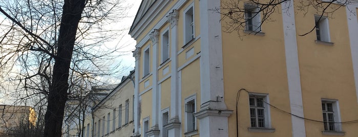 Лефортовский дворец is one of Усадьбы и дворцы и доходные дома  Москвы.