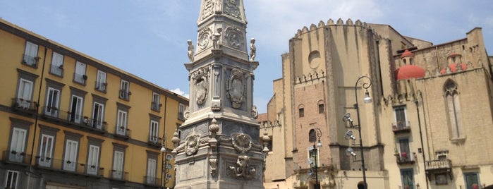 Piazza San Domenico Maggiore is one of Napoli.